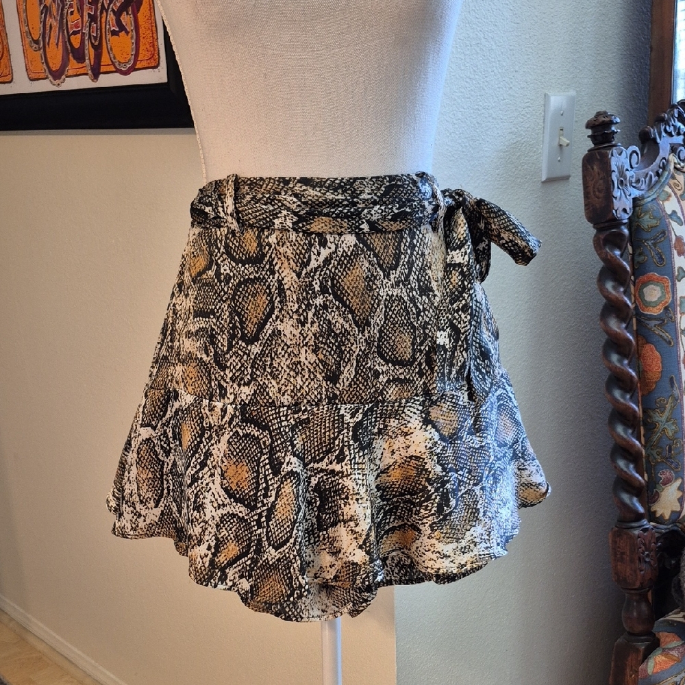 Zara Reptile Print A Line Skort W Bow Belt